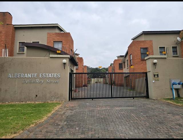 3 BEDROOM CLUSTER FOR SALE IN ALBERANTE